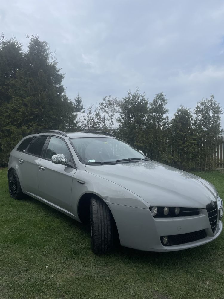 Alfa Romeo 159  1.9 JTDM