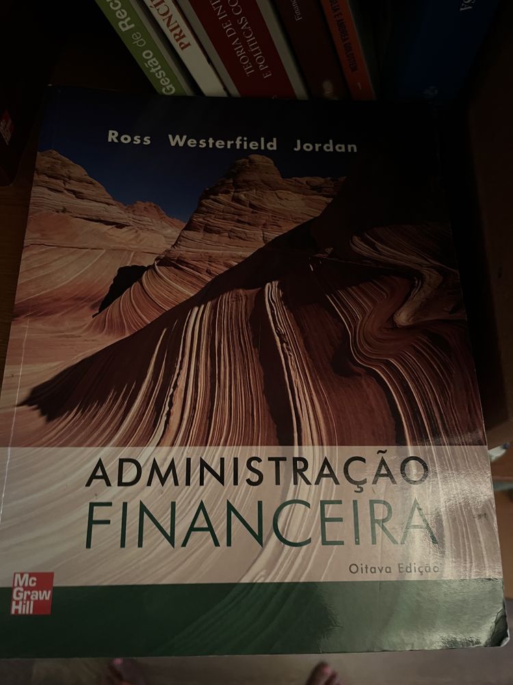 Livros técnicos de Gestão, Economia, Finanças, Marketing