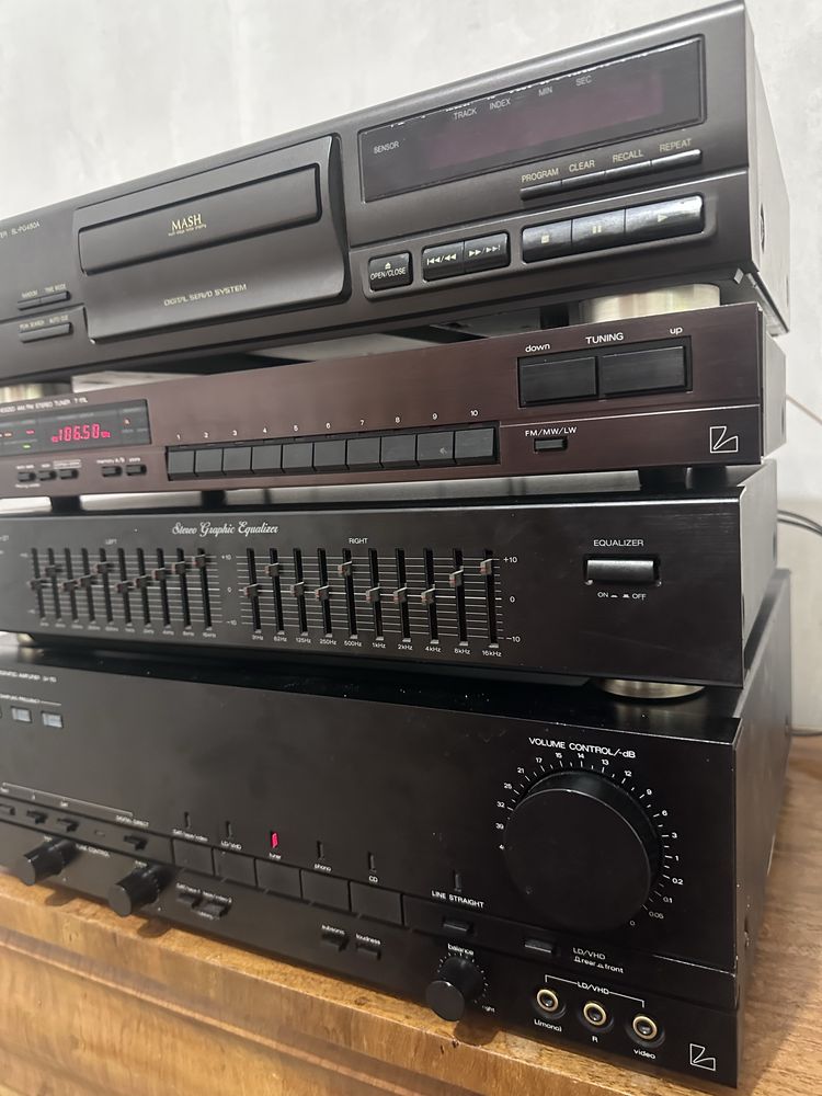 Luxman lv-113, t-111L. Technics sl-pg480A
