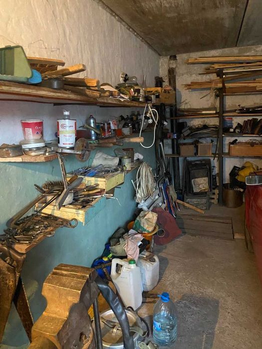 Продам гараж в гарному стані в Інгулець Кривий ріг