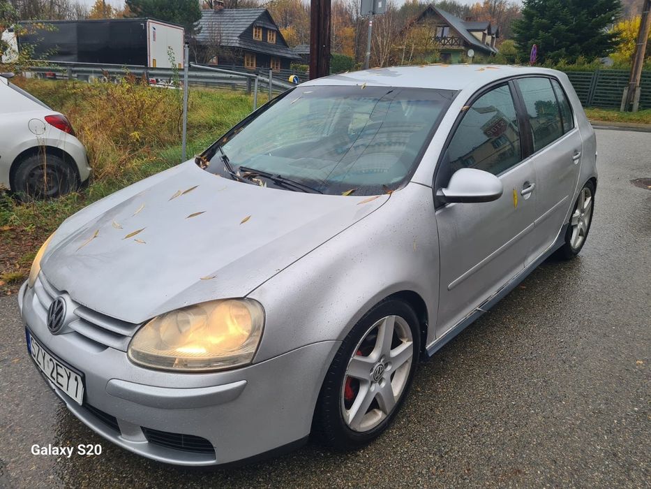 Volkswagen Golf 5 drzwi Tdi Pilnie