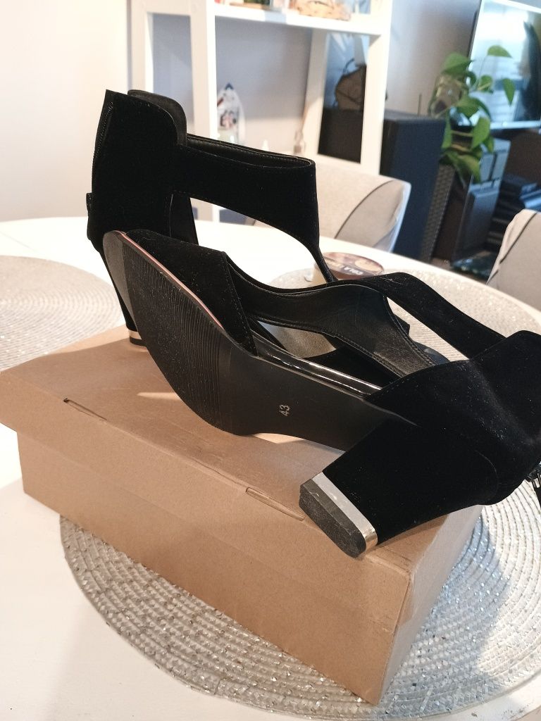Buty damskie czarne