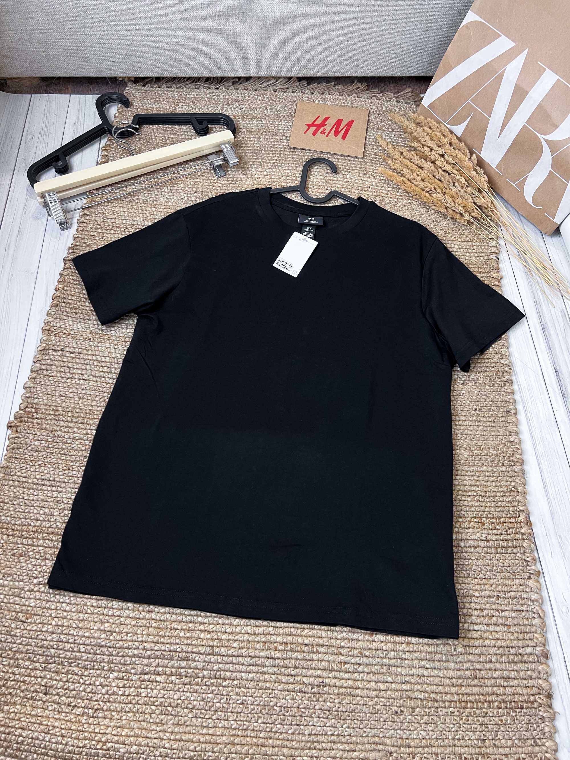 Чоловічі футболки в різних кольорах regular fit H&M, Р - S, M, L, XL