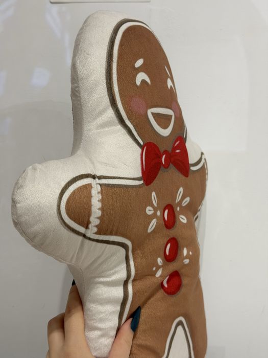 Piernik, swiąteczna, pluszowa poduszka dekoracyjna, sinsay,gingerbread