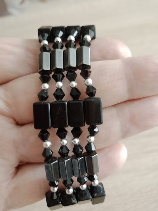 Бусы,браслет магнитные