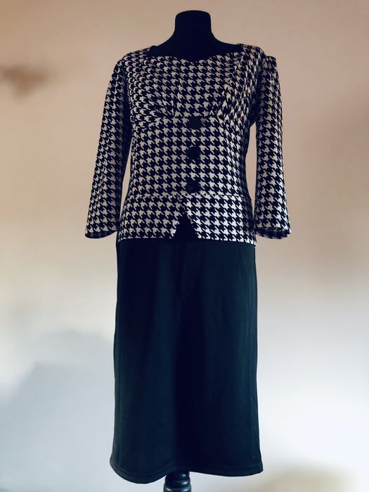 Elegancka sukienka w stylu garsonki pepitka XL