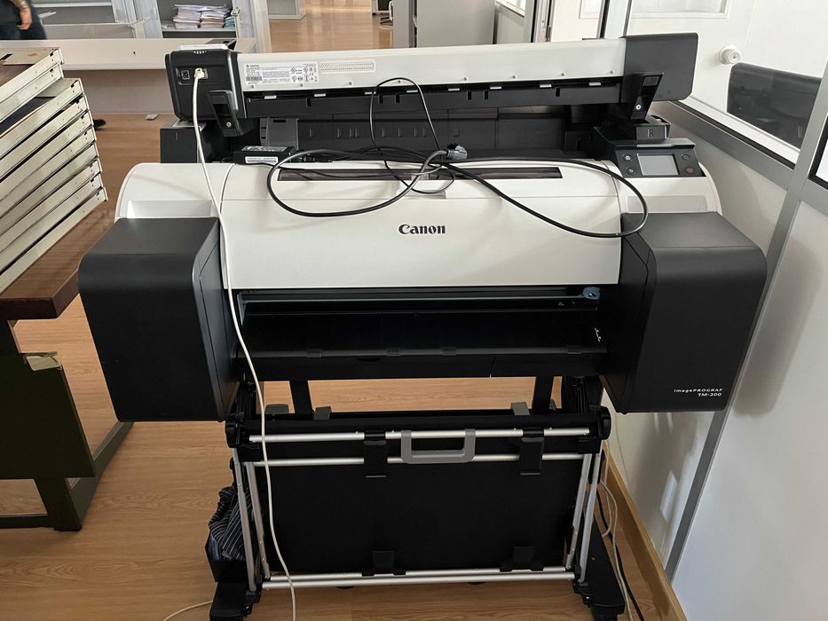 Impressora Plotter e digitalizador