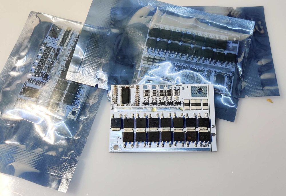 BMS белая  4S (3S 5S) LiFePo4 100A BM3451 c балансировкой батареи