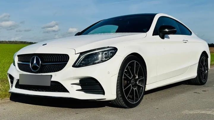 Mercedes-Benz Klasa C Rezerwacja