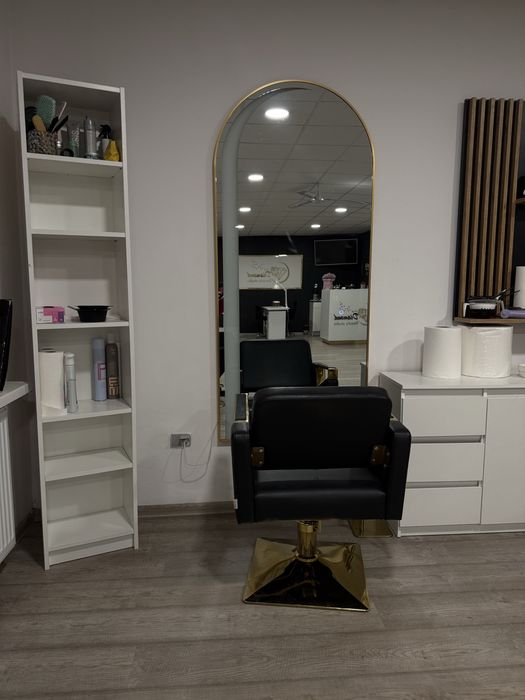 Wynajmie stanowisko dla fryziera