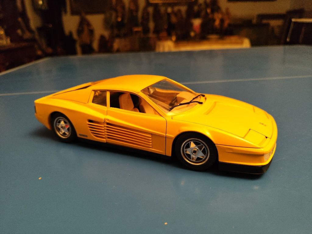 Ferrari Testarossa 1 18 burrago