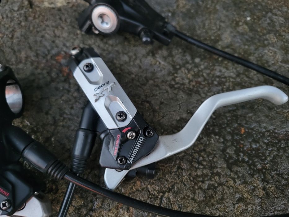 Гідравлічні гальма Shimano Deore XT M775