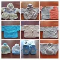 Casaquinhos, gorros e sapatinhos - de € 2 a € 5