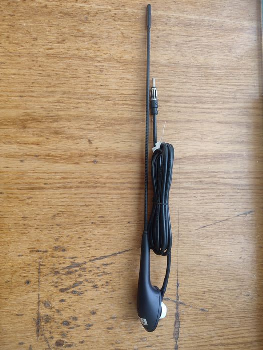 Антена автомобільна врізна