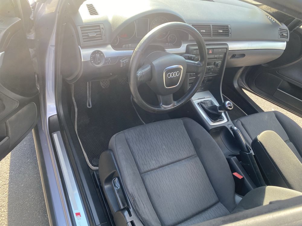 Audi a4 b7 s-line 18cali kola