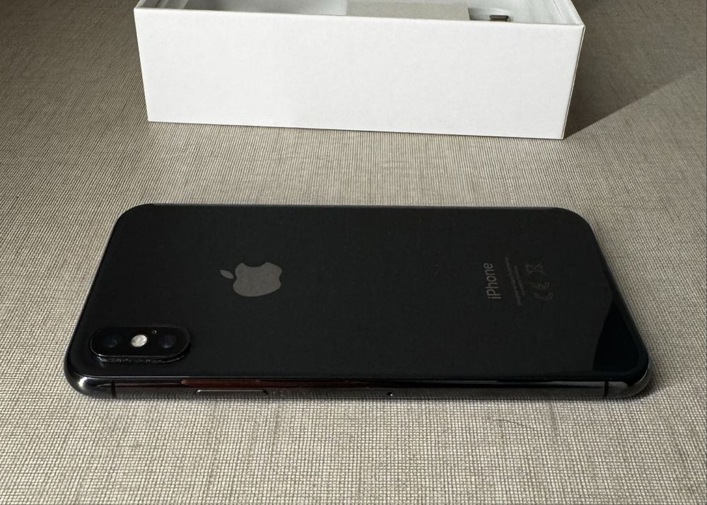 Iphone X - 64GB live