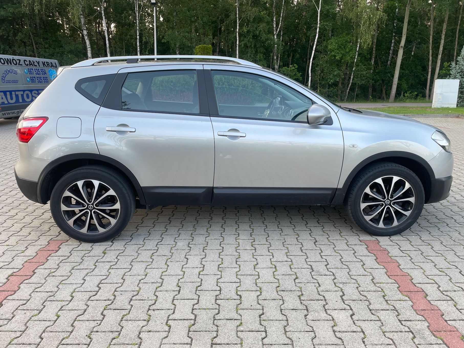 Nissan Qashqai Tekna 2.0 i panorama nawigacja manual xsenon