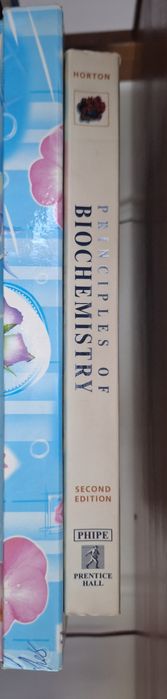 Livros universitários de química e bioquímica