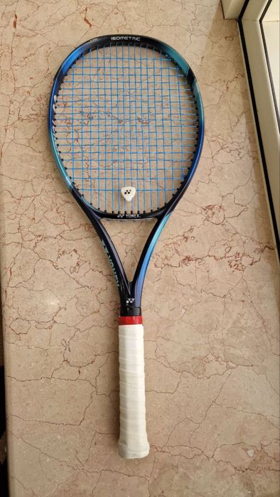 Yonex Ezone 98 тенісна ракетка