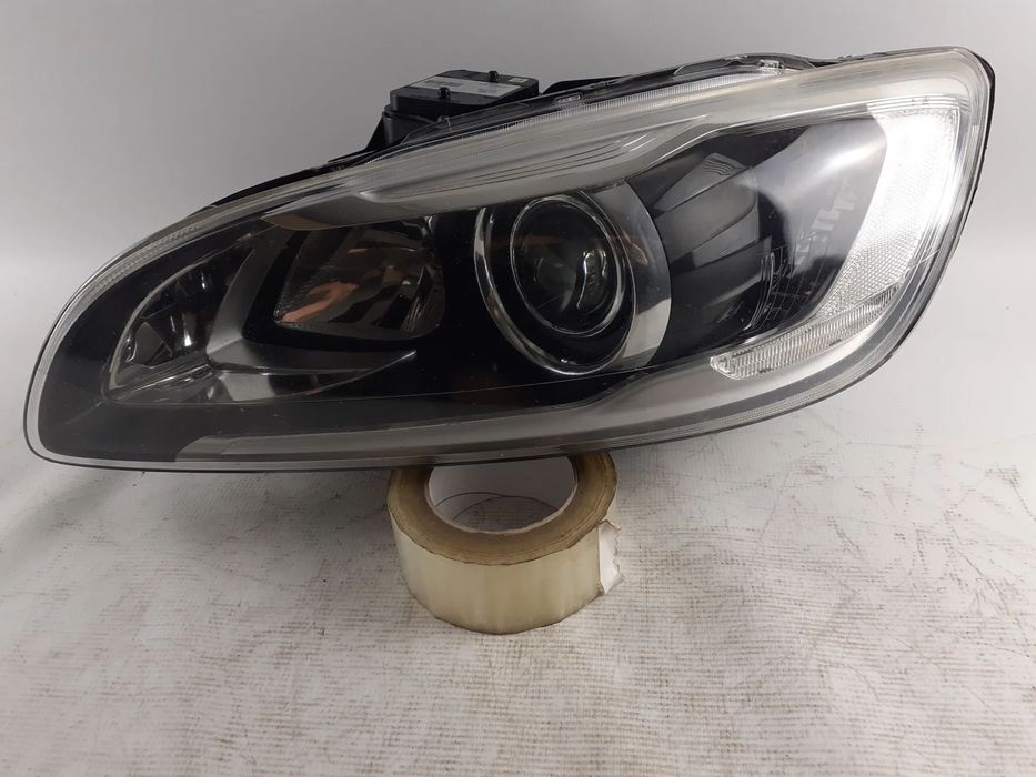 Lampa lewa Volvo S60 V60 bi-xenon skr. 2013-18 r.