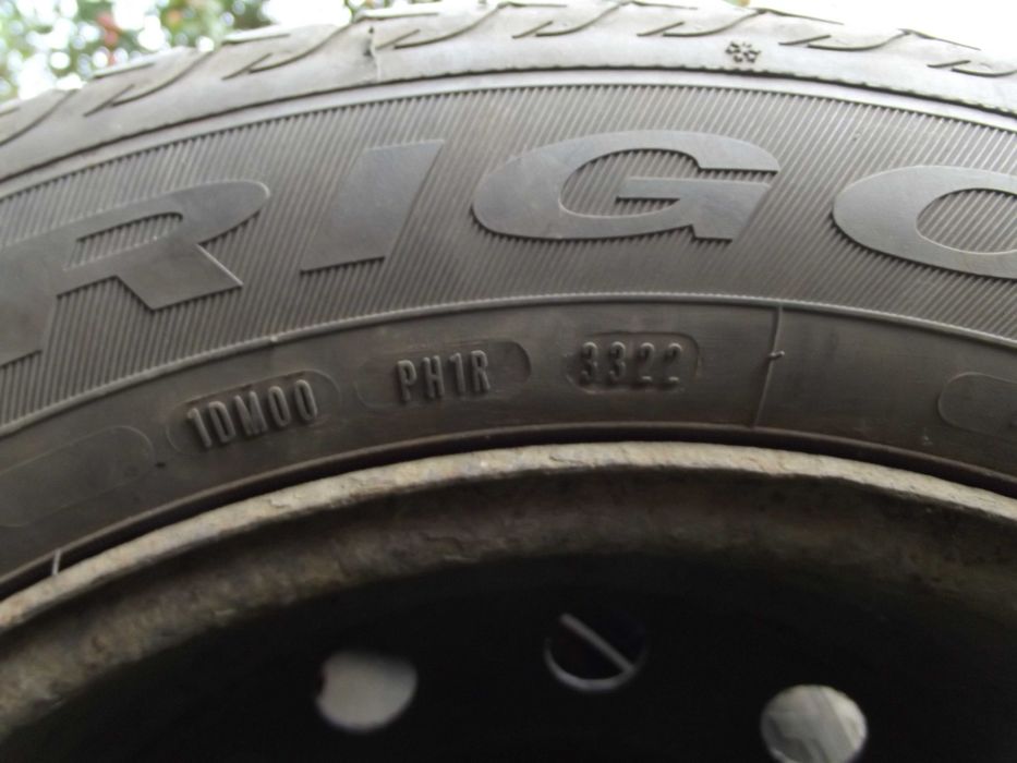 Opona zimowa 225/55 R17