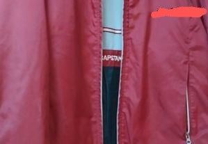 Anorak impermeável cor vermelho Capstan Bay. Tamanho M - Bom estado