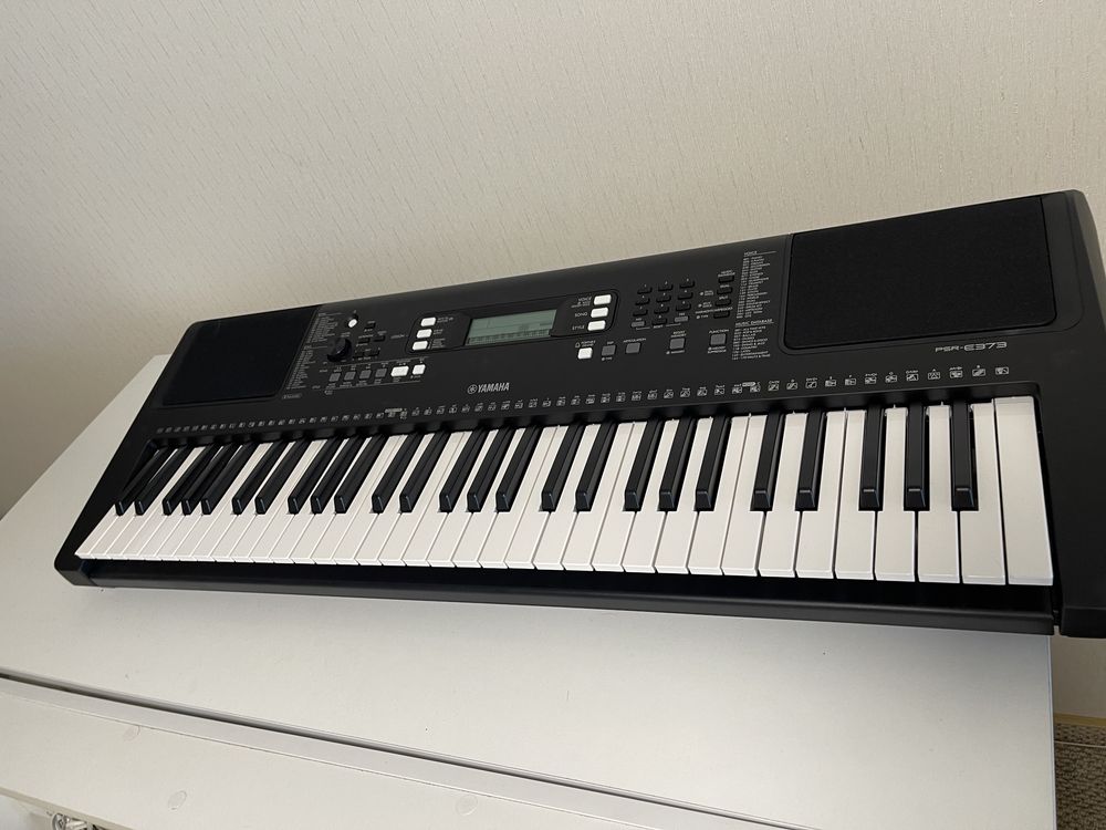 Новий синтезатор yamaha psr-e373