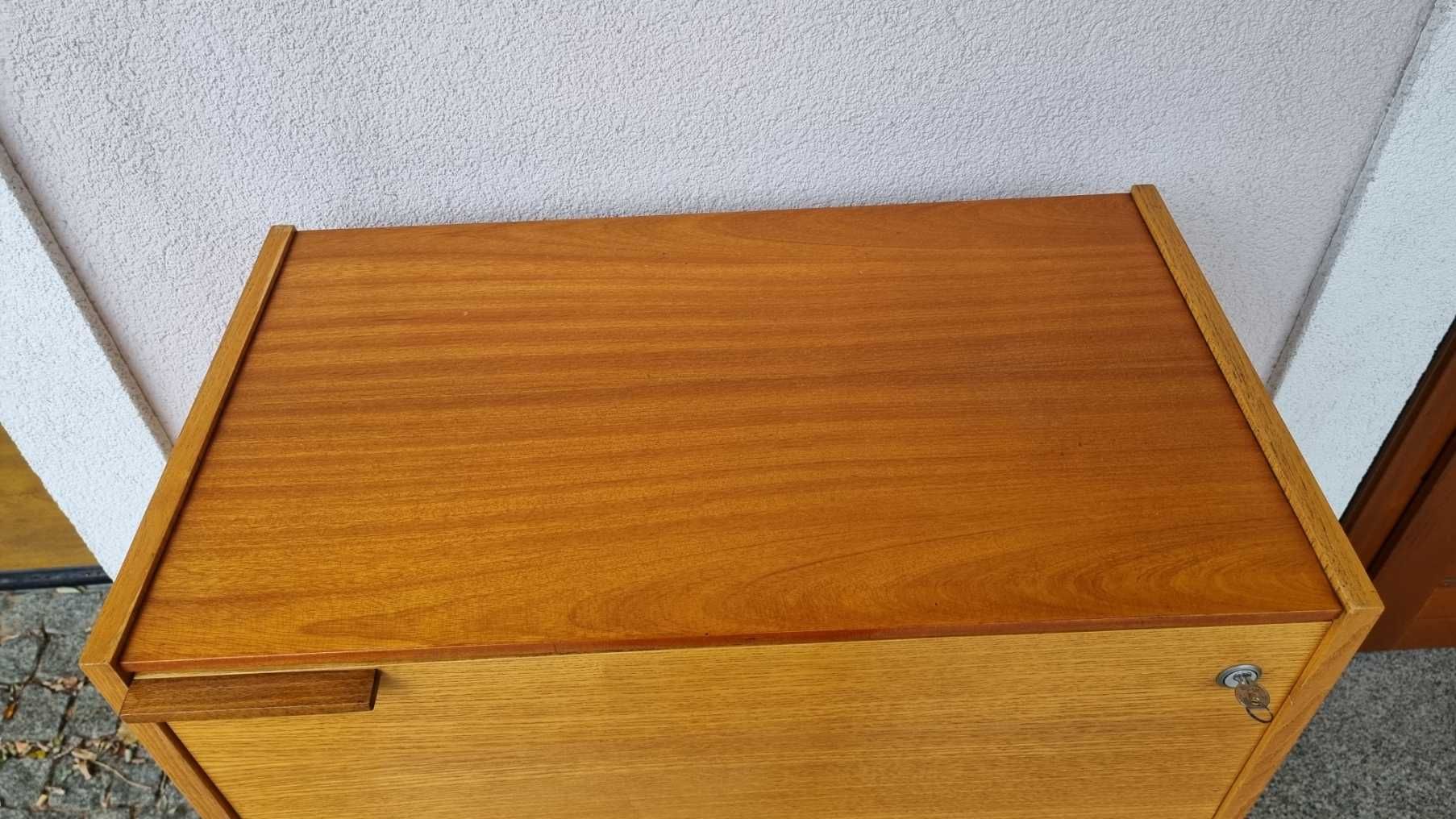 Sekretarzyk Highboard Design PRL Lata 60 Czechosłowacja Mezulanik