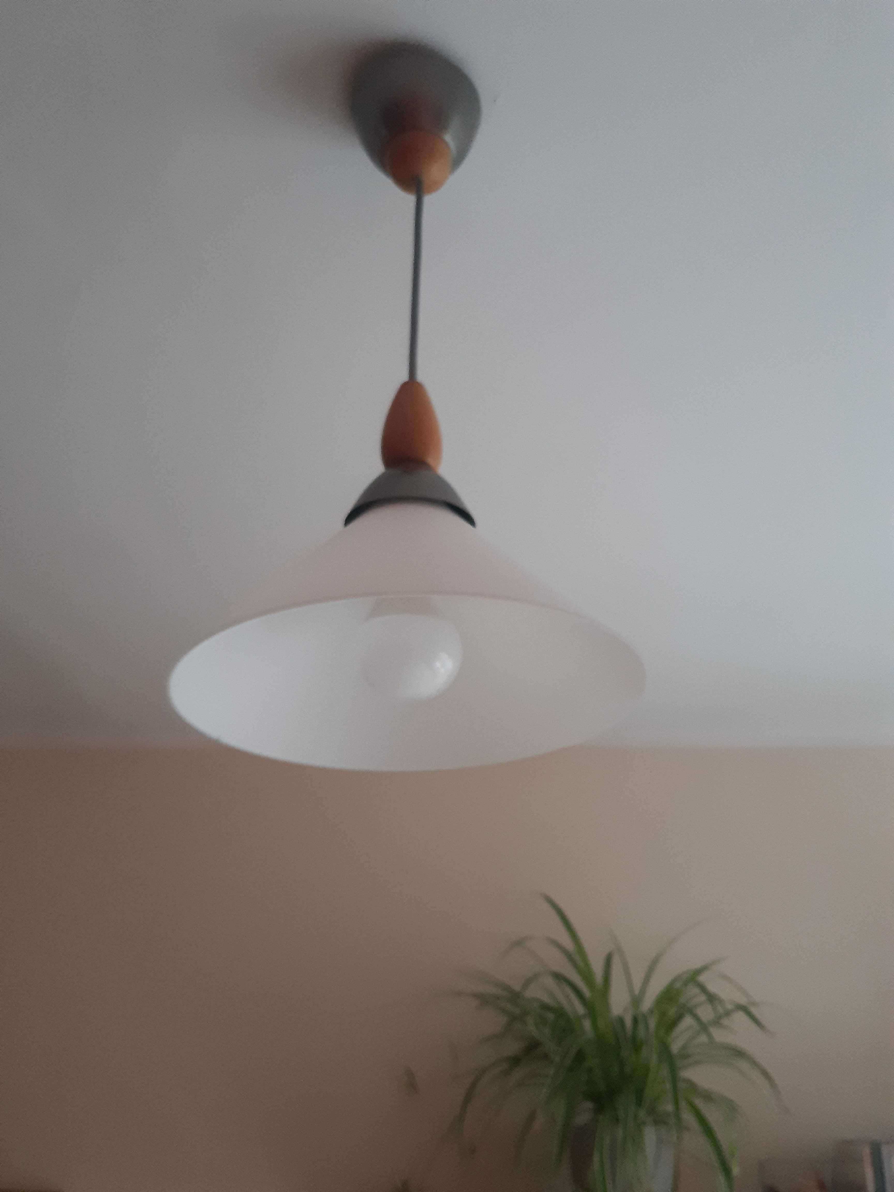 Lampa sufitowa klosz szkło mleczne