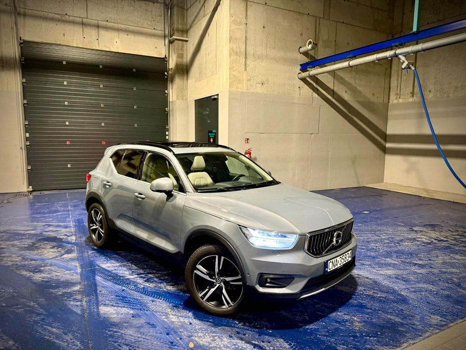 Volvo XC 40 Inscription z małym udokumentowanym przebiegiem. Możliwa zamiana.
