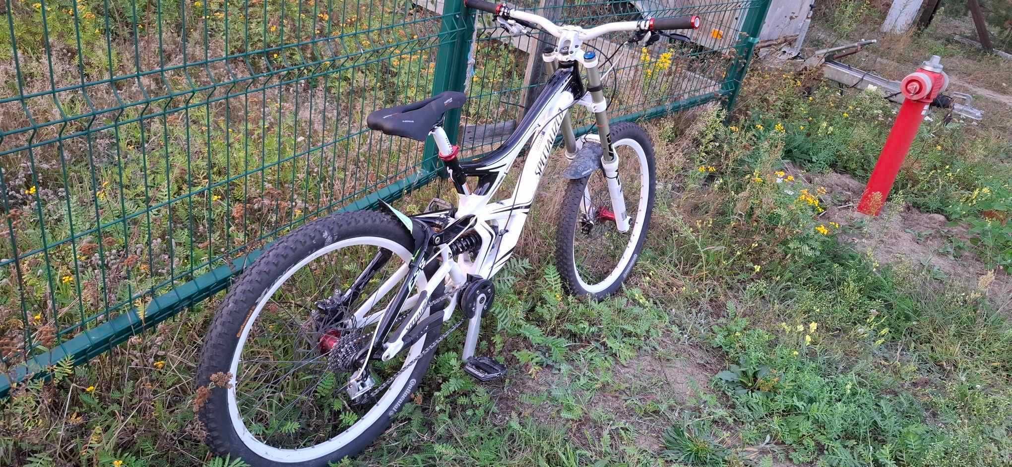 Specialized demo 8
