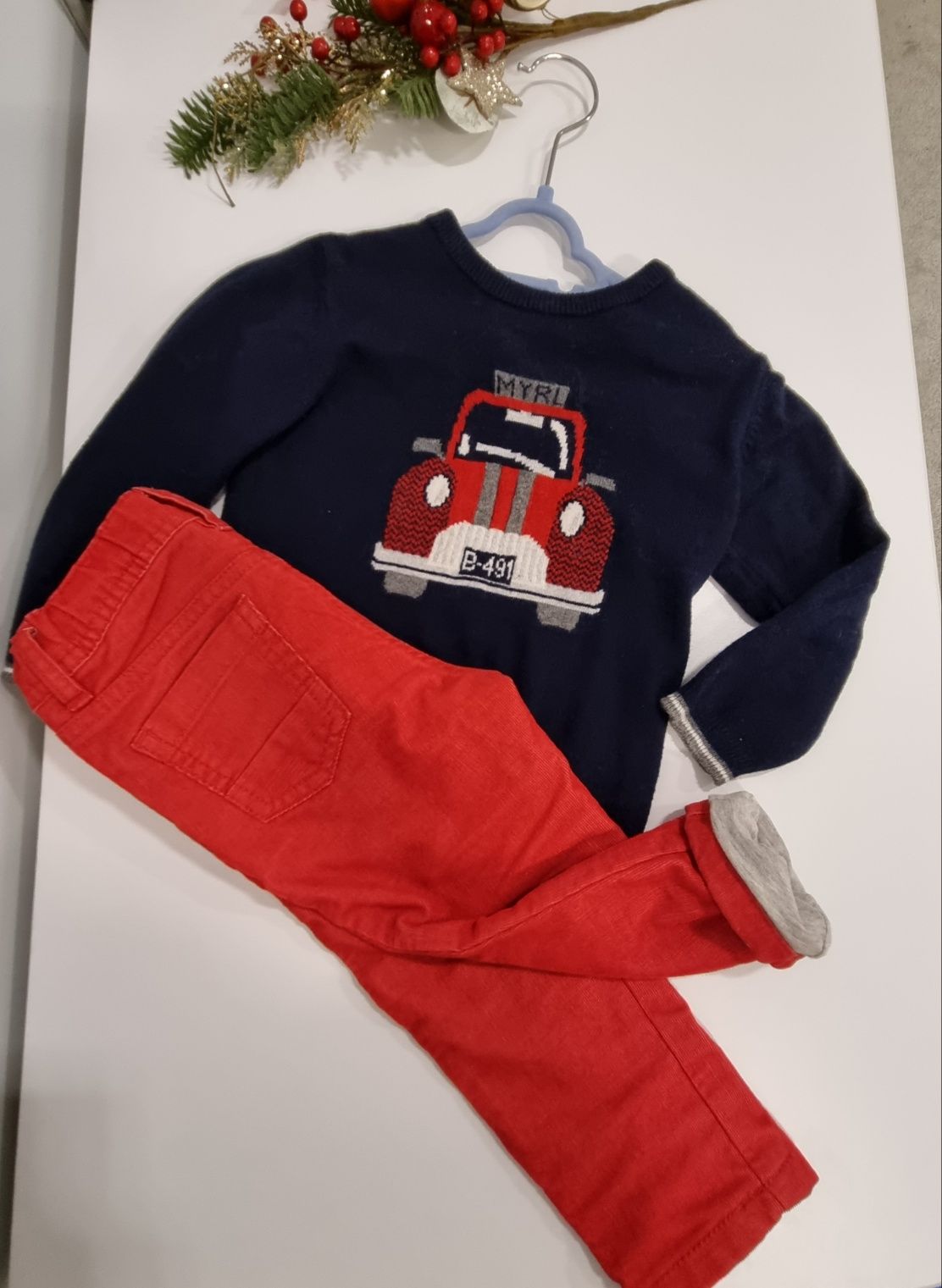 12-18м. Теплые красные джинсы/штаны, вельветовые Marks & Spencer kids