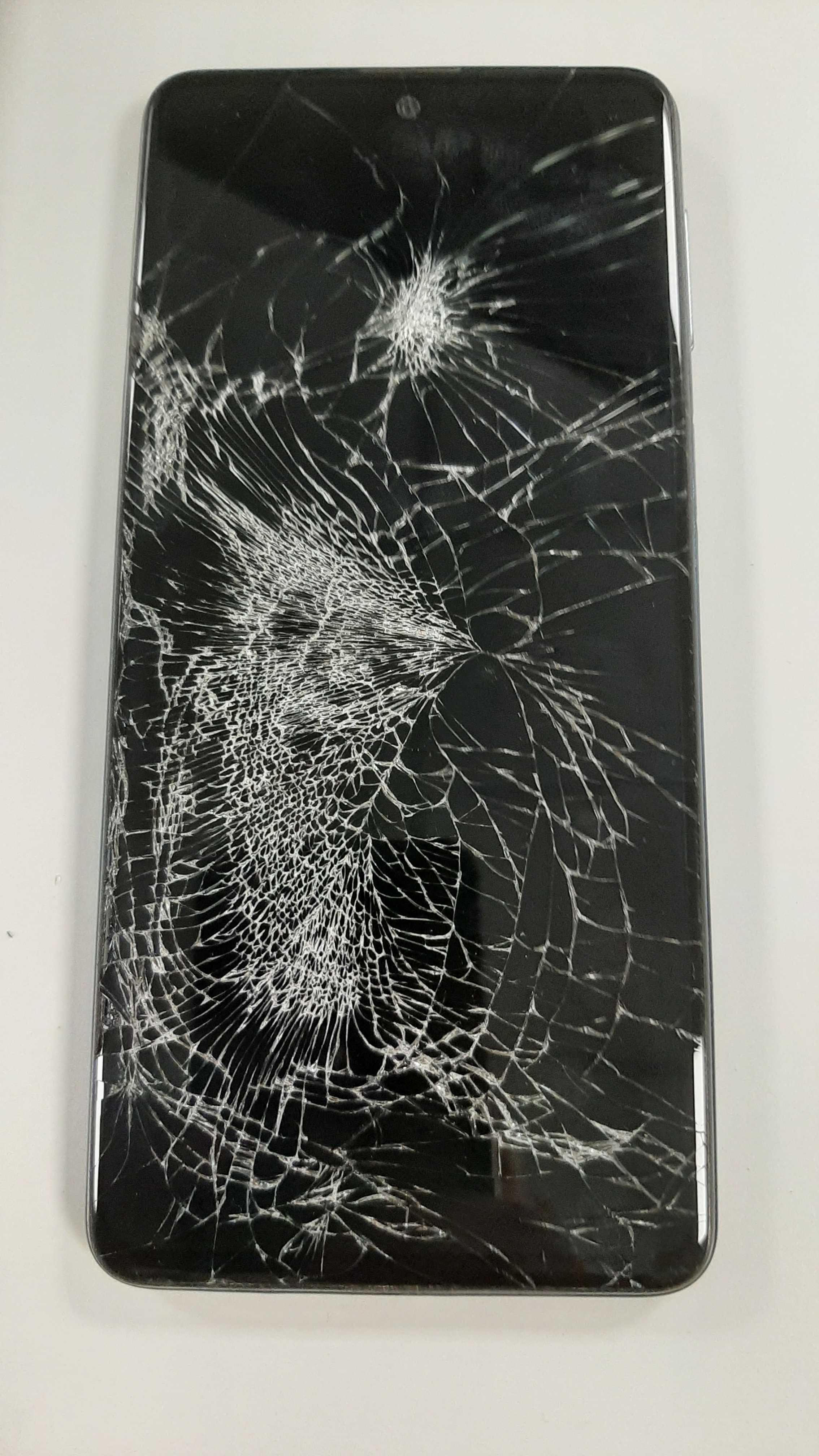 Samsung Galaxy A35 5G usado com o vidro partido
