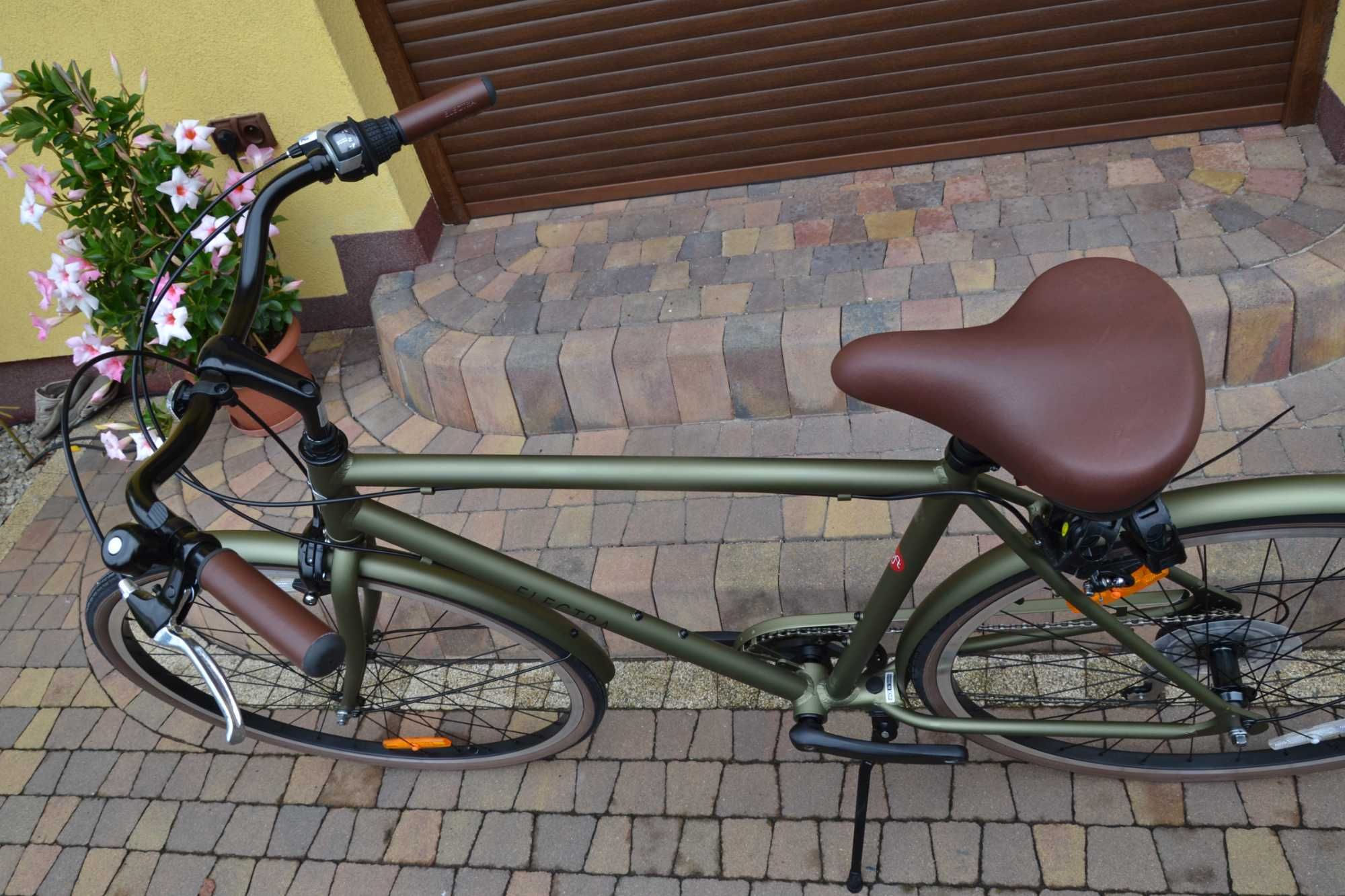 ELECTRA Loft 7D matte khaki wojskowy Shimano 7s rozmiar L Nowy 13,7kg