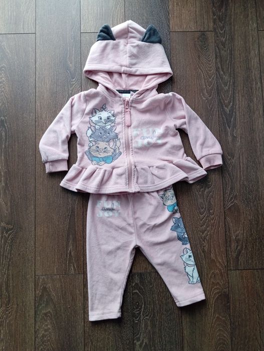 Zestaw niemowlęcy dla dziewczynki  74