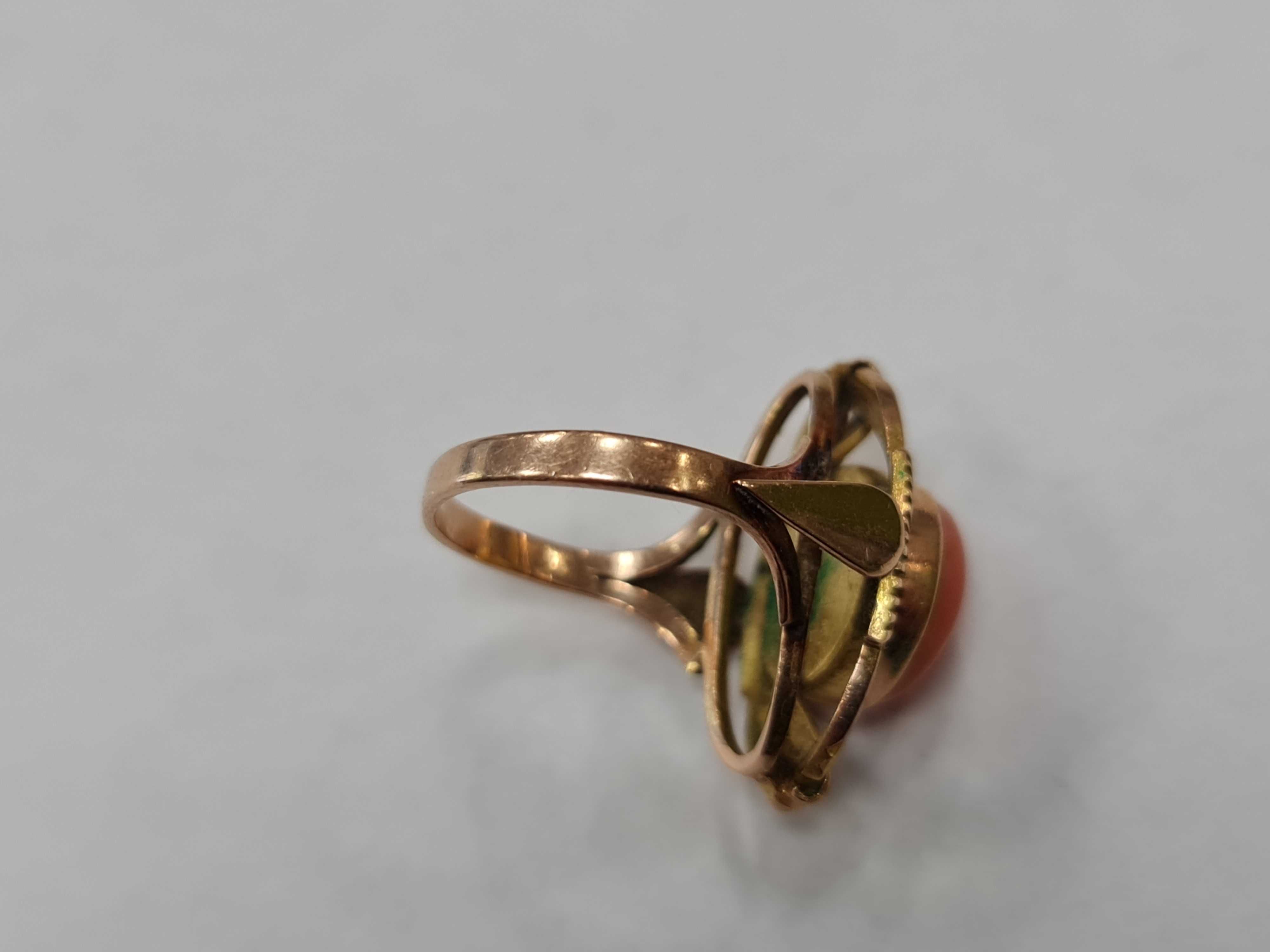 1931-63! Złoty pierścionek/ 585/ 5.88 gram/ R12/ Koral naturalny