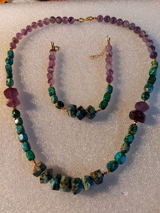 Komplet biżuterii z naturalnych kamieni