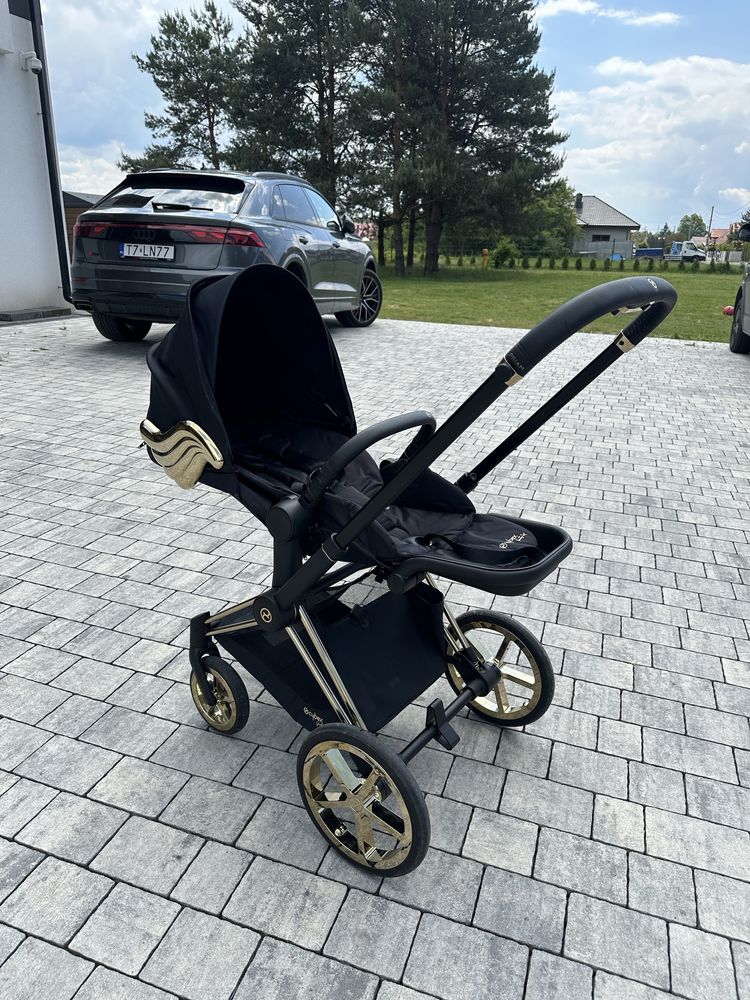 Spacerówka Cybex Priam 4.0 Jeremy Scott czarna ze skrzydłami