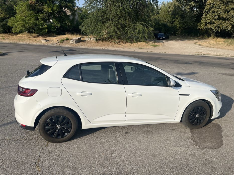 Renault Megan 4 1.5 до 30.11