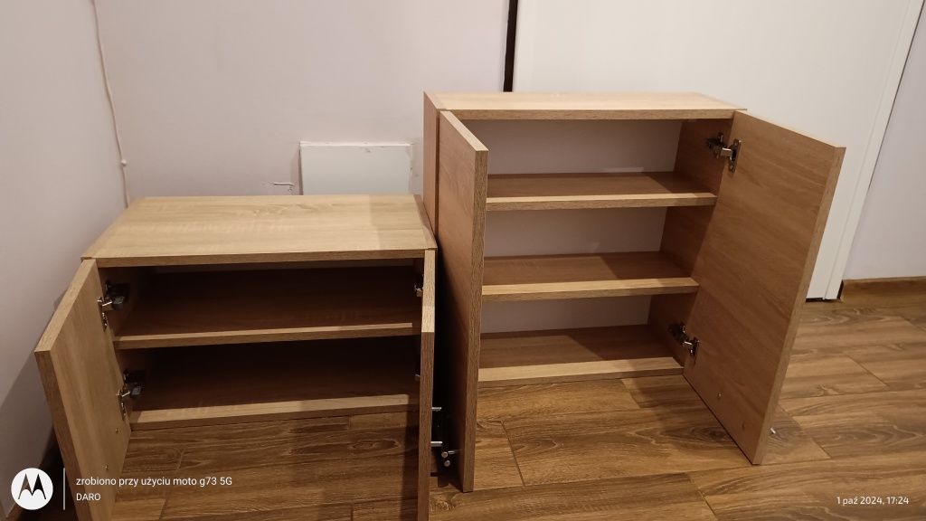 Meble łazienkowe,szafki i lustro