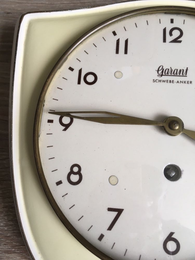 Stary zegar Garant mechaniczny antyk vintage