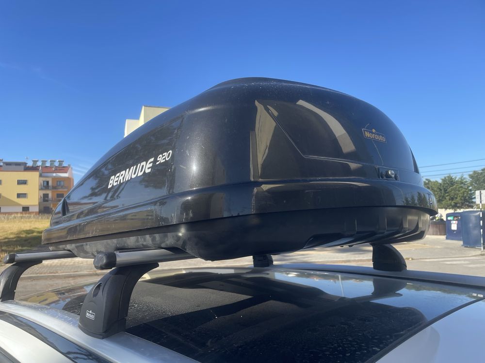 Vendo caixa de viagem mais os suportes tejadilho Norauto