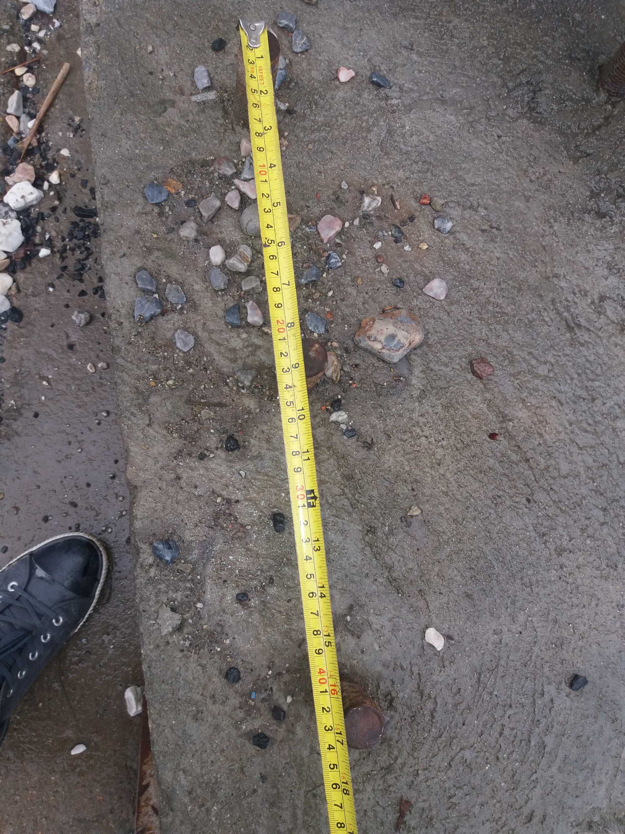Płyty bloki betonowe podpory słupki  słupy  pod hale