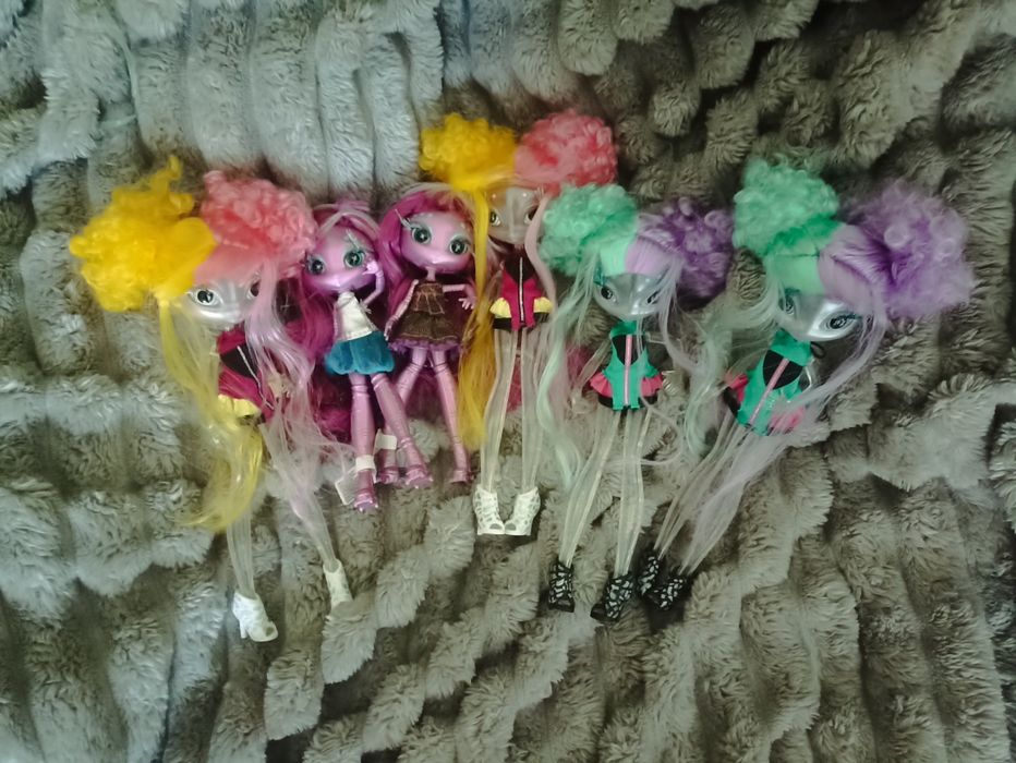 Ляльки нові Стар