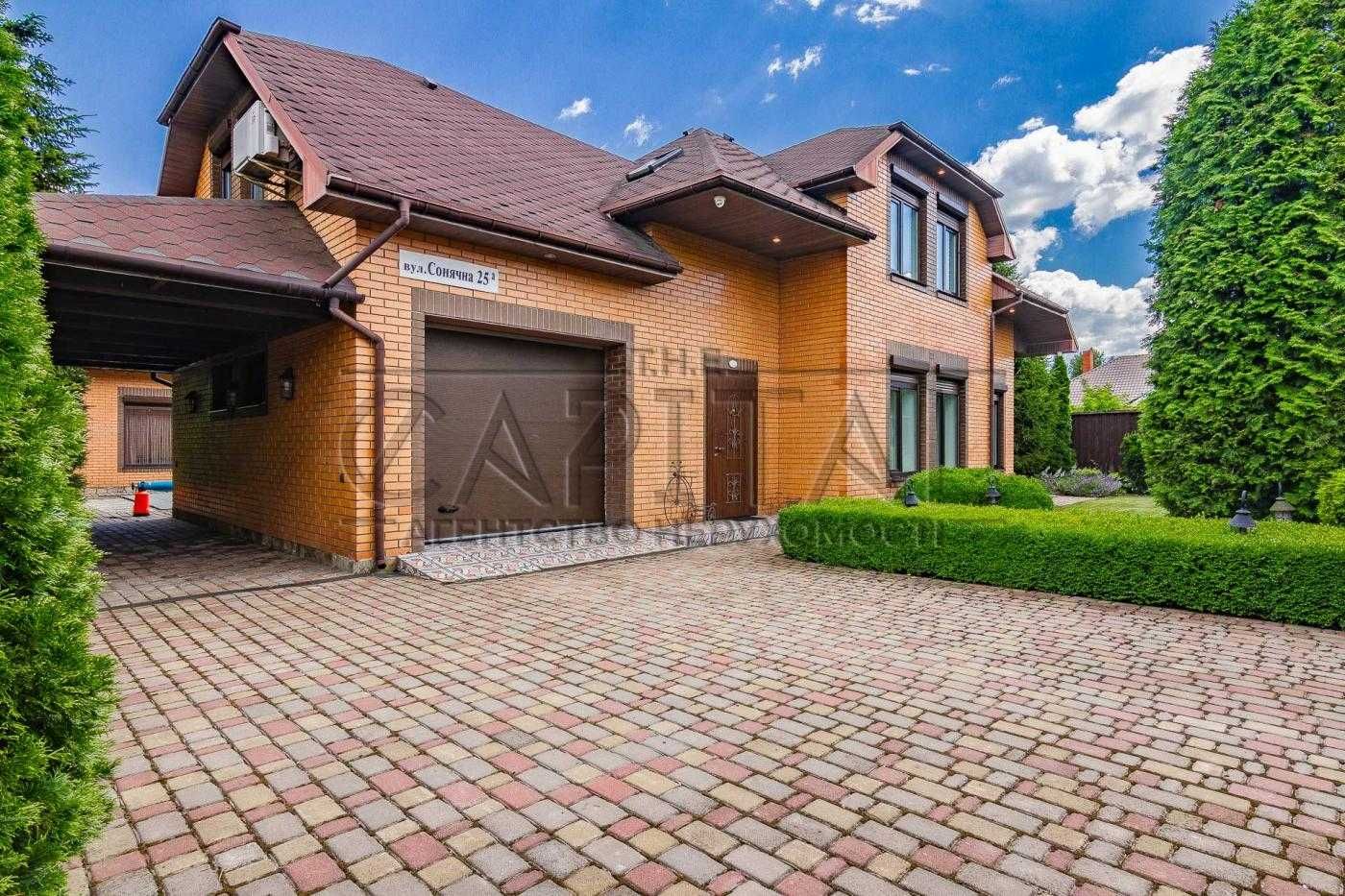 Продаж 2-поверхового будинку, 302м2, с. Мархалівка, Васільківський р-н