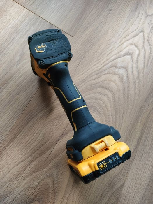 Zakrętarka bezszczotkowa DeWalt DCF850 18v ORYGINA+AKKU 2Ah