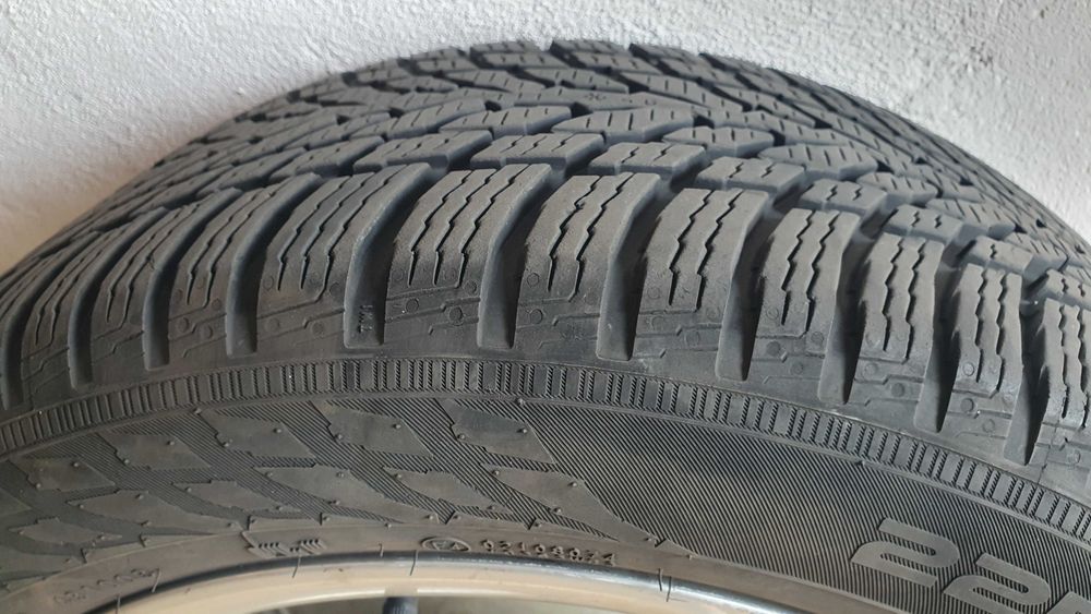 Felgi 225 50 R17 z zimowymi oponami - oryginalne Audi A5