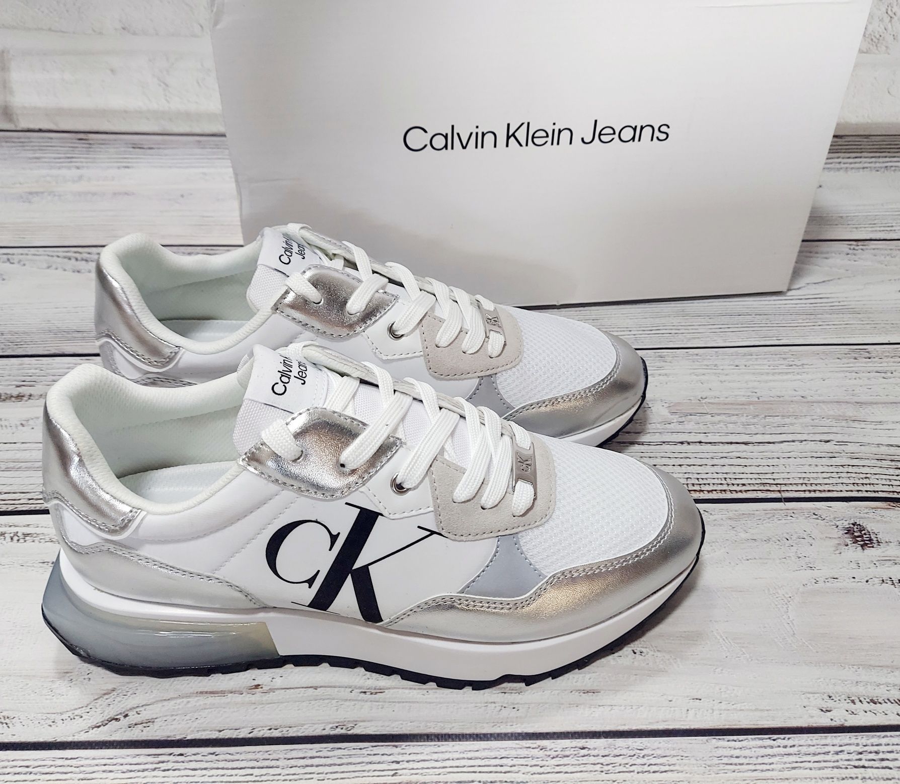 Жіночі кросівки Calvin Klein