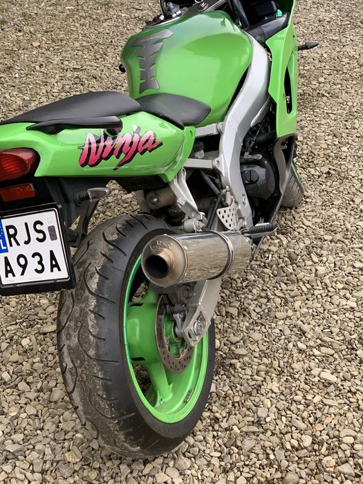 Kawasaki zx-6R ninja
