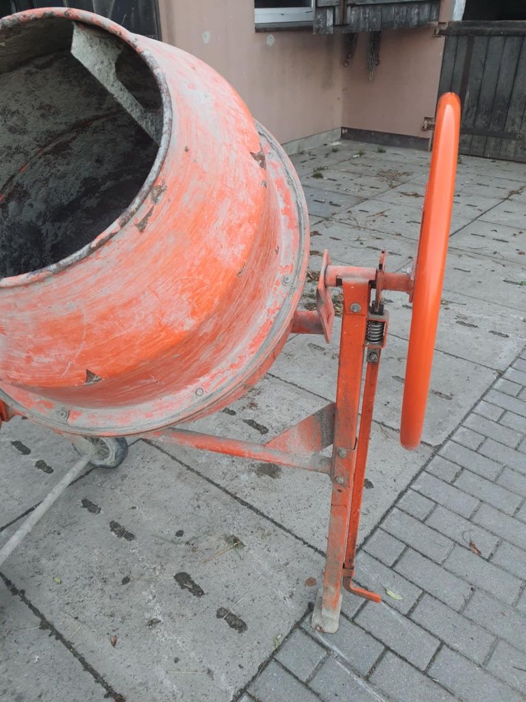 Betoniarka stan jak na zdjęciach